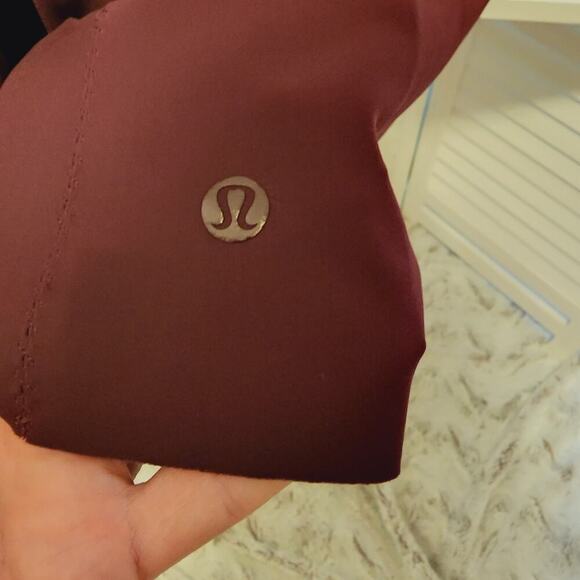 LULULEMON BURGANDY SLEEVELESS FIT FLARE ZIP BACK DRESS SIZE SMALL - Picture 8 of 8